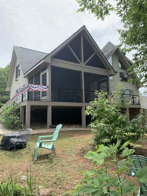 Screened Porch in Taylors, South Carolina